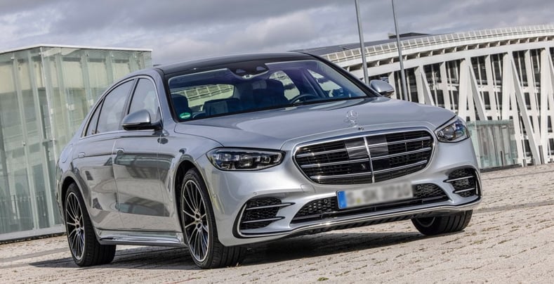 Mercedes S class in KSA